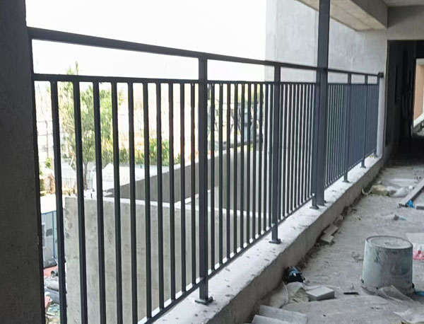 樓房鋅鋼護欄 樓房鋅鋼護欄